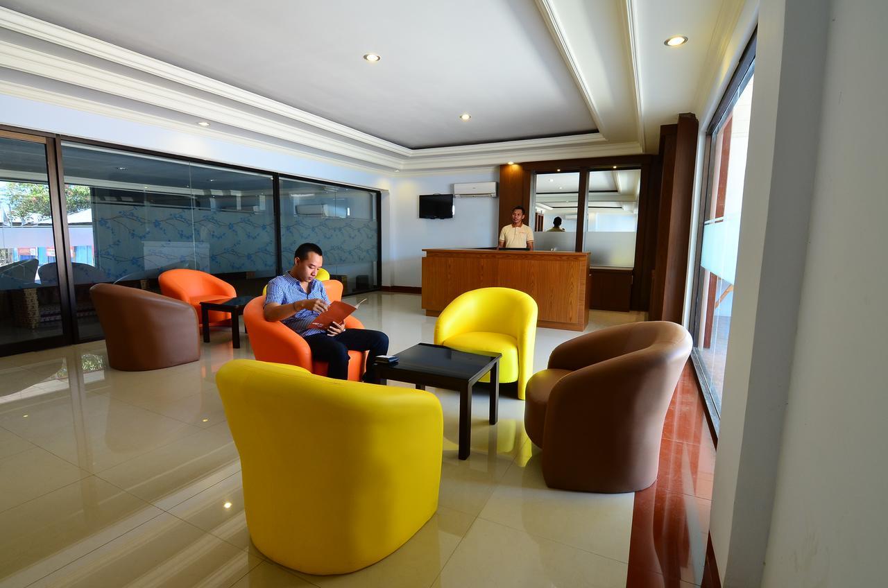 Careinn Merauke By Yolo Hospitality Exterior foto